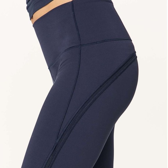 Lululemon Fresh in Mesh Tight (25”) - Picture 6 of 8